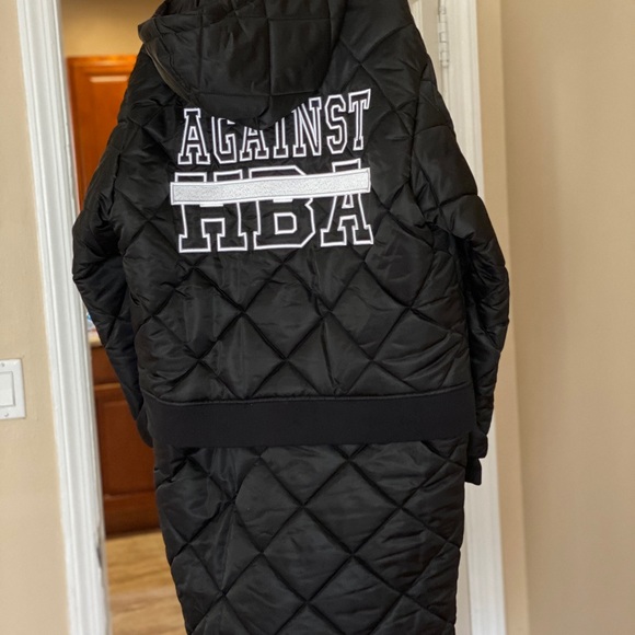 HBA against Hood by are quilted-jacket - Picture 5 of 6
